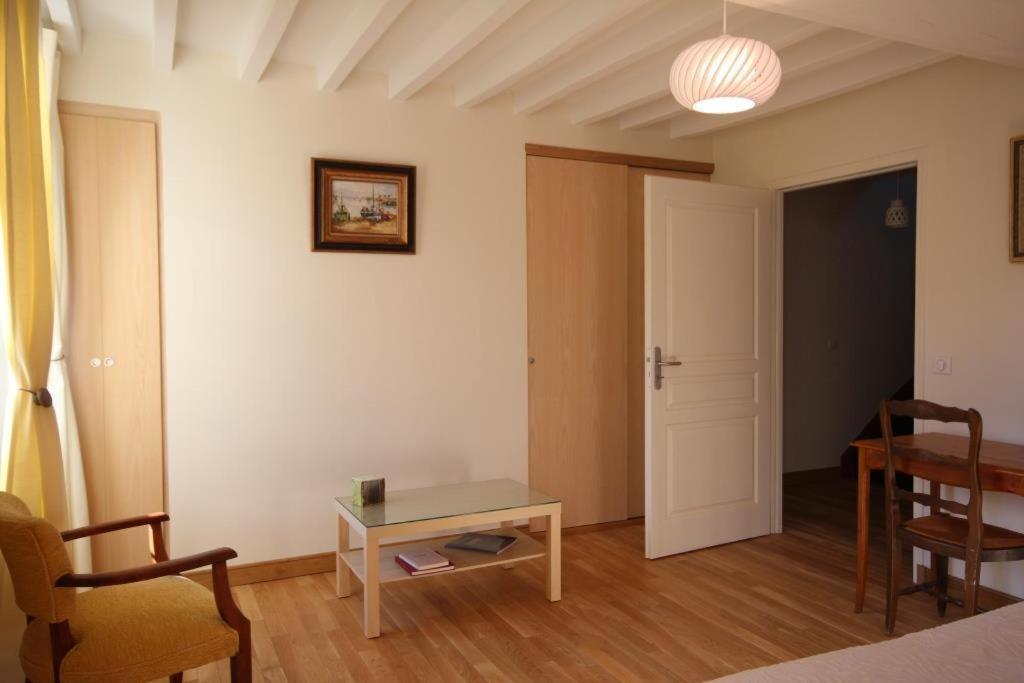 La Maison D'A Cote Saint-Amand-en-Puisaye Екстериор снимка